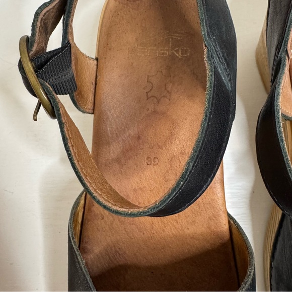 Dansko Black Leather Ankle Strap Clog Sandals EU 39 US 8.5 Platform - Picture 6 of 16